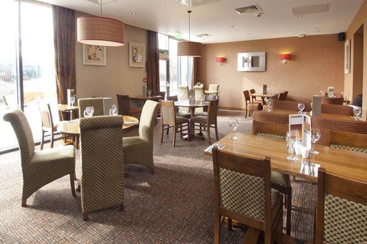 Premier Inn Stratford Upon Avon Waterways Exterior foto